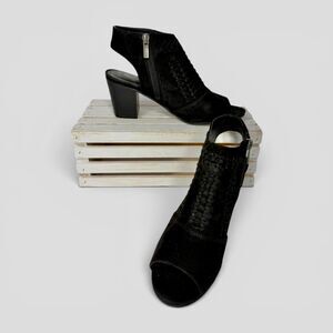 Vintage 7 Eight Black Faux Suede Open Toe Block Heel Booties Size 7.5